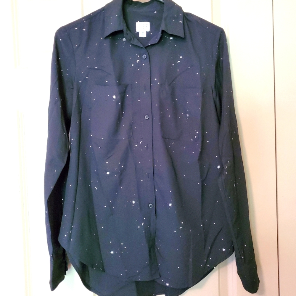 black button up blouse w/ silver star/moon pattern